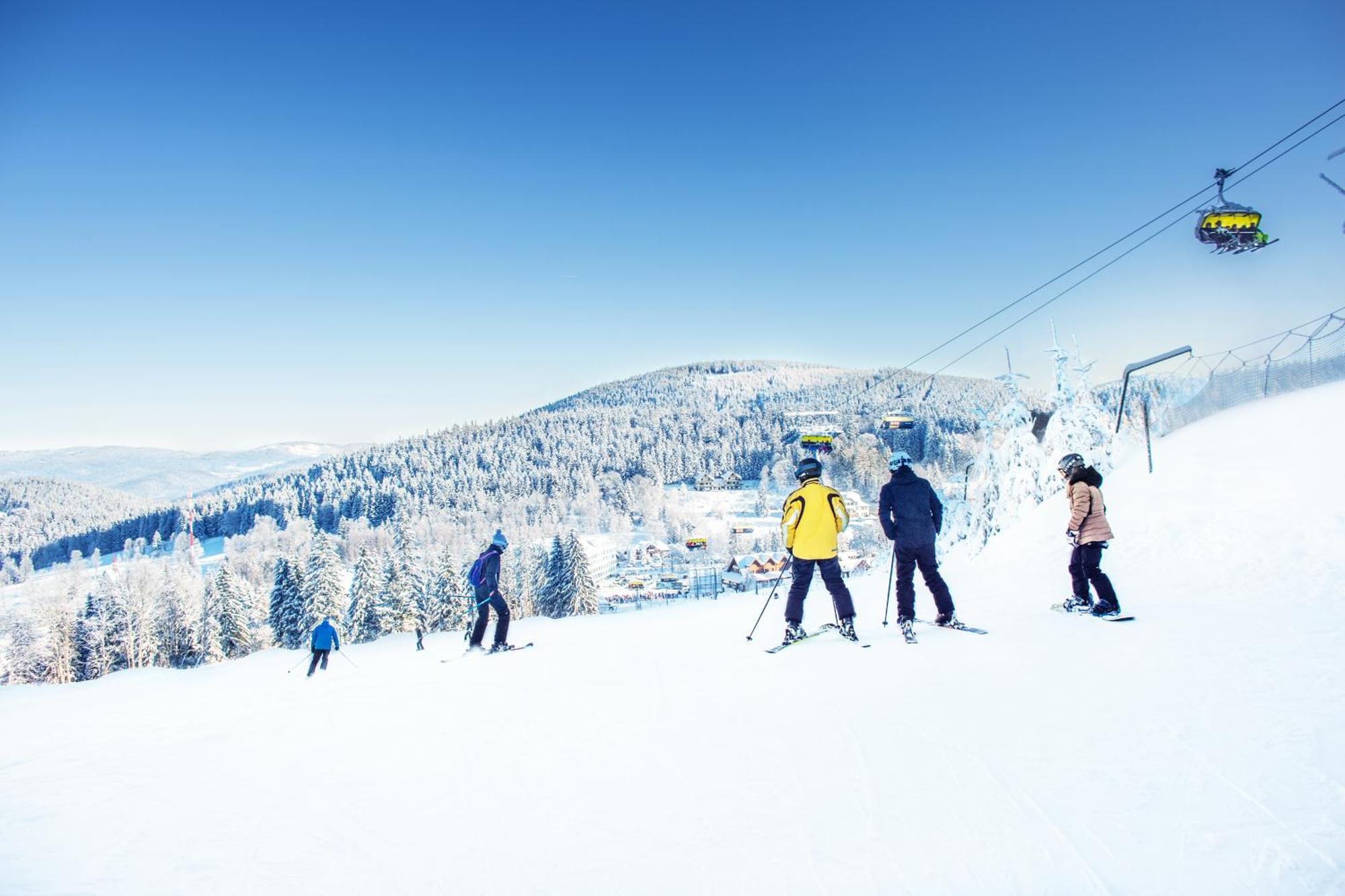 Panorama Ski, Bike, Spa & Restaurant - Czarna Gora Resort Строне-Слёнске Экстерьер фото