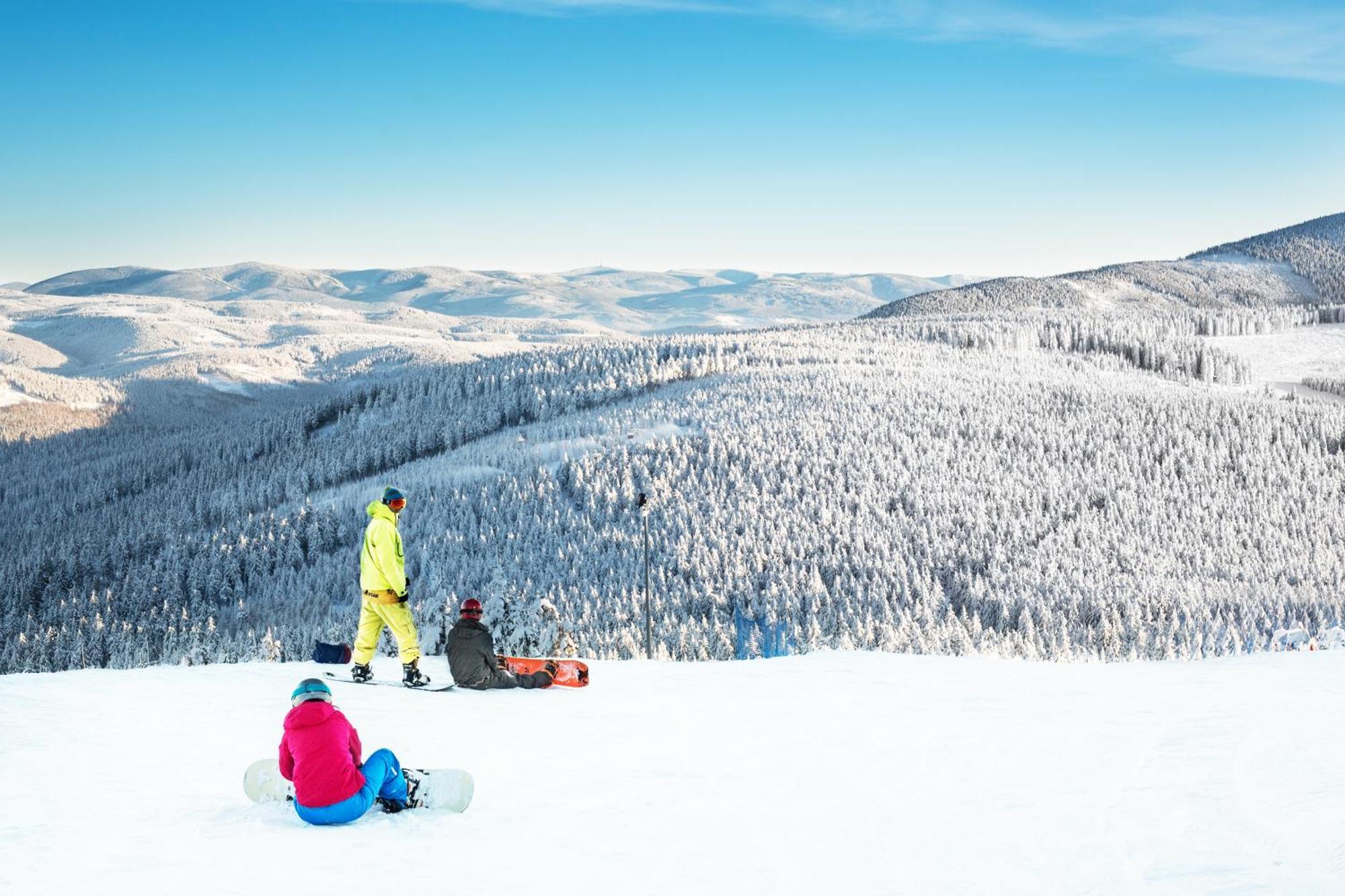 Panorama Ski, Bike, Spa & Restaurant - Czarna Gora Resort Строне-Слёнске Экстерьер фото