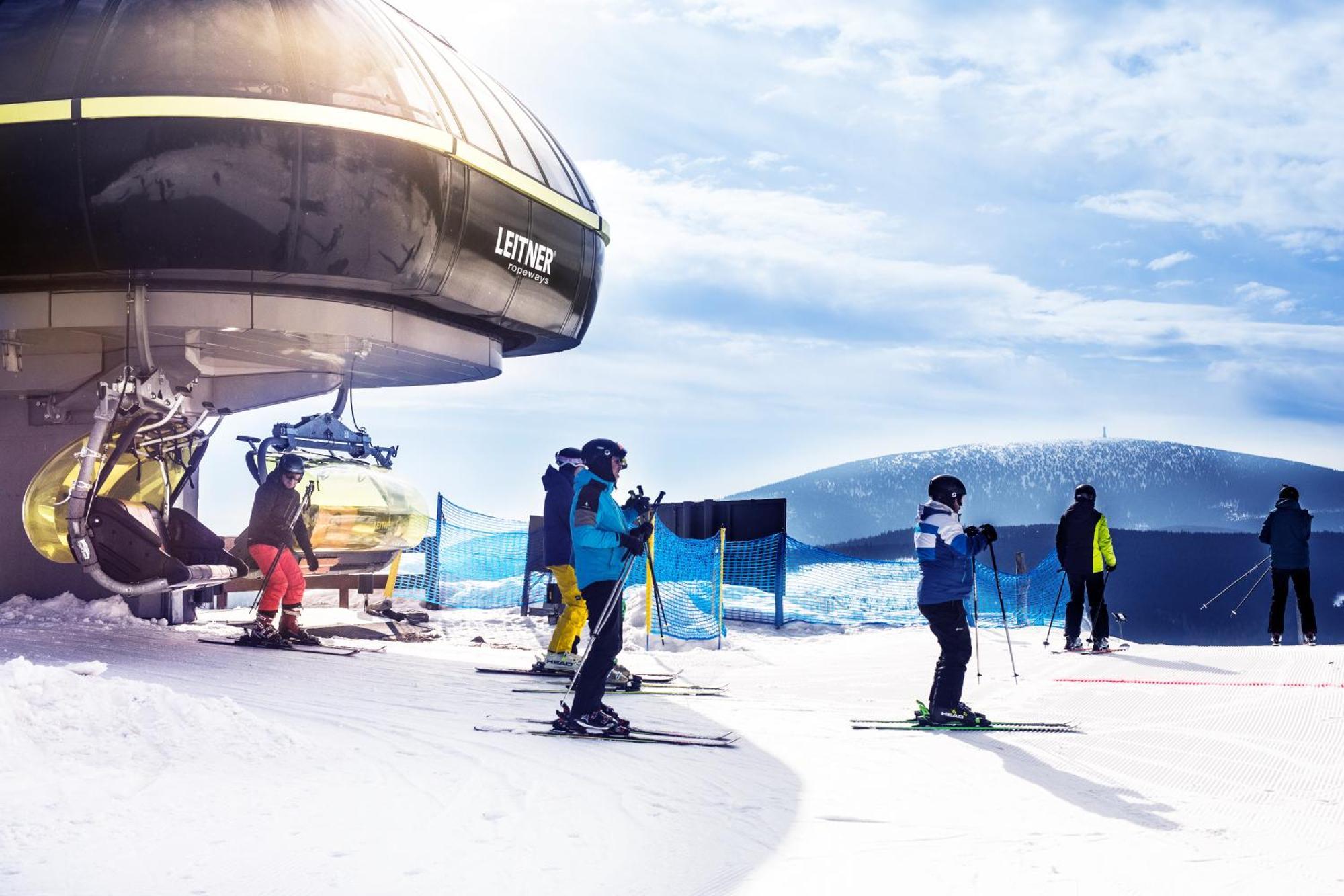 Panorama Ski, Bike, Spa & Restaurant - Czarna Gora Resort Строне-Слёнске Экстерьер фото