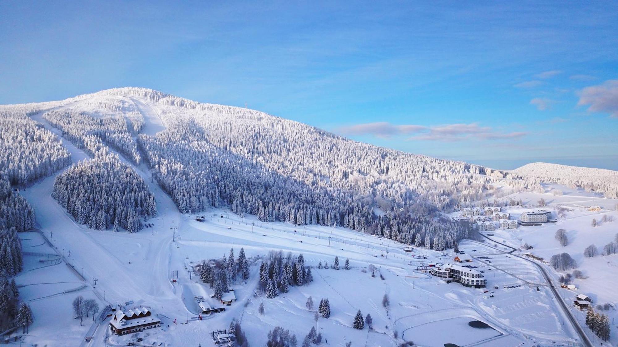 Panorama Ski, Bike, Spa & Restaurant - Czarna Gora Resort Строне-Слёнске Экстерьер фото